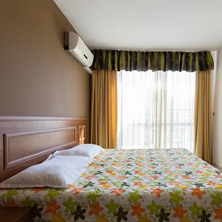 1bedroom W Balcony &kitchen+washer Apartment