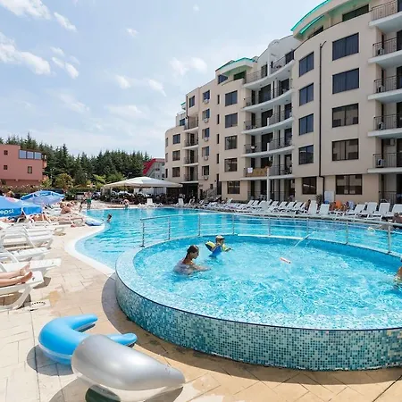 1bedroom W Balcony &kitchen+washer Apartment *